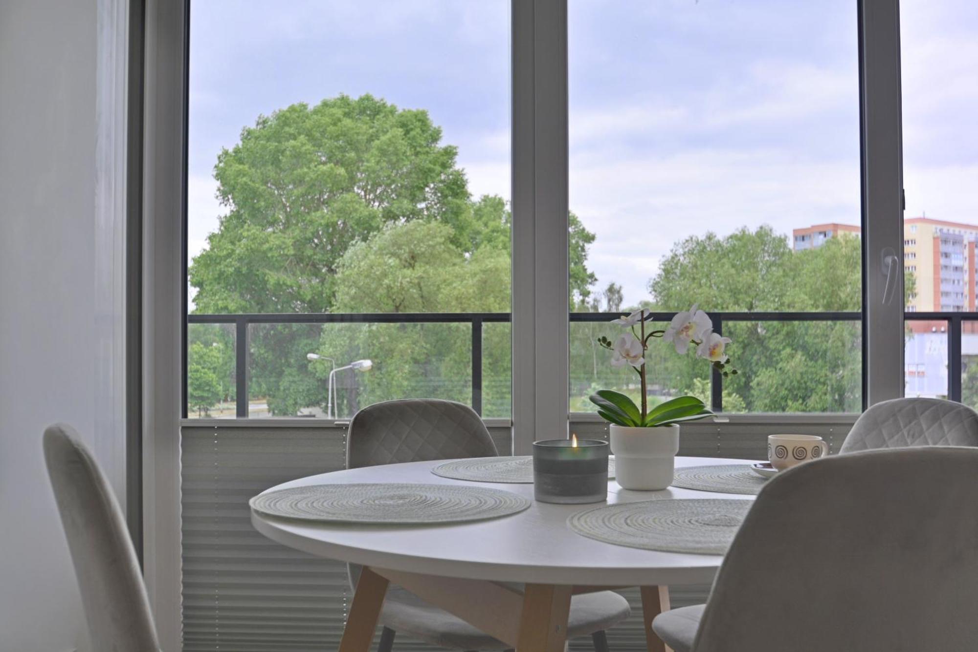Apartamenty Bryza-Matejki 1B-Parking シフィノウイシチェ エクステリア 写真