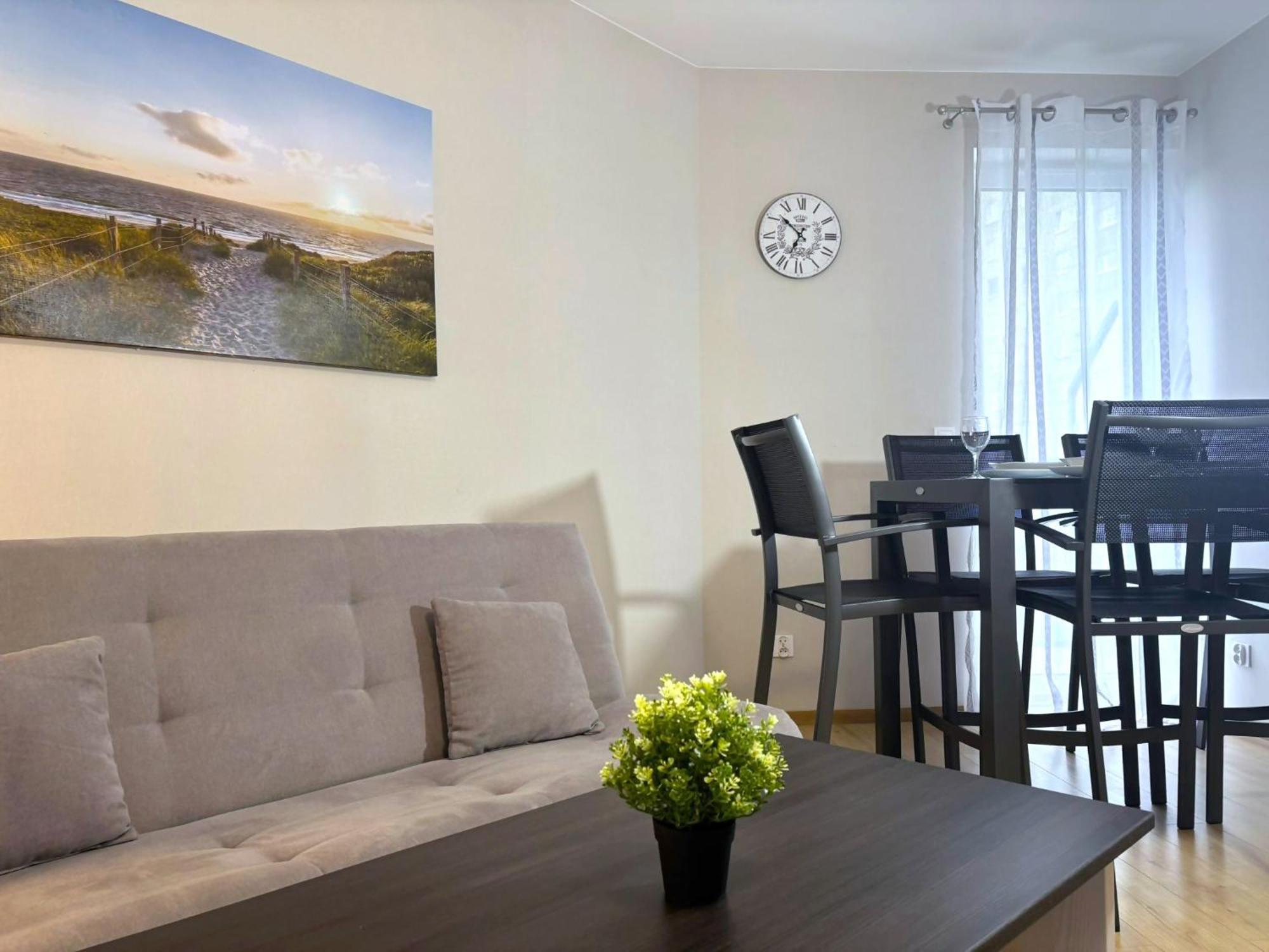 Apartamenty Bryza-Matejki 1B-Parking シフィノウイシチェ エクステリア 写真
